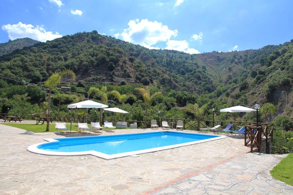 Profetina Village Motta Camastra ภายนอก รูปภาพ