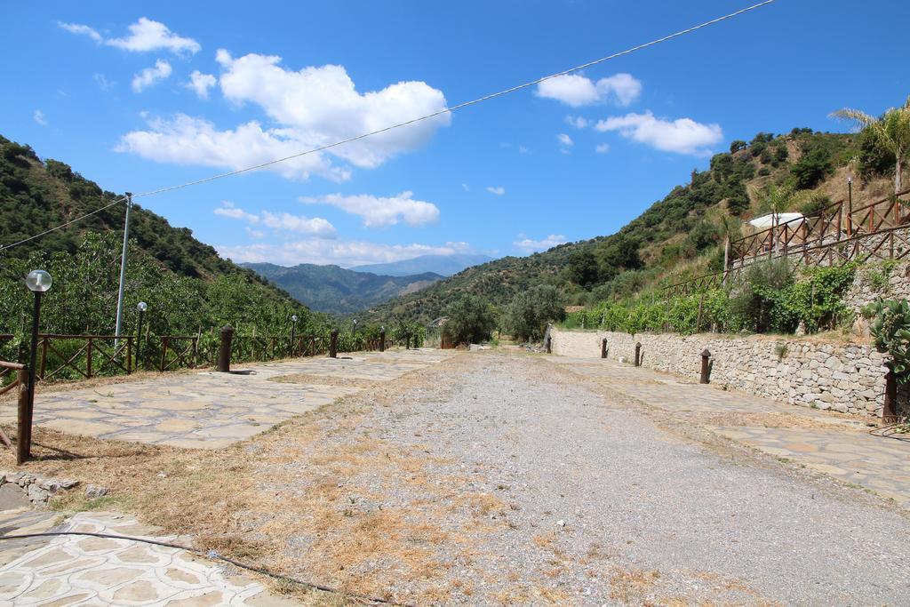 Profetina Village Motta Camastra ภายนอก รูปภาพ